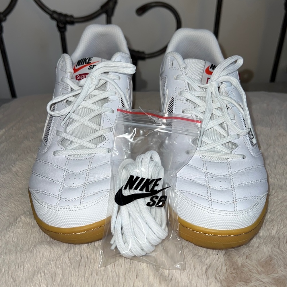 Supreme Nike SB Gato Mens Size 9